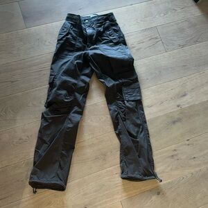 Abercrombie and Fitch green cargo pants XS Tall
